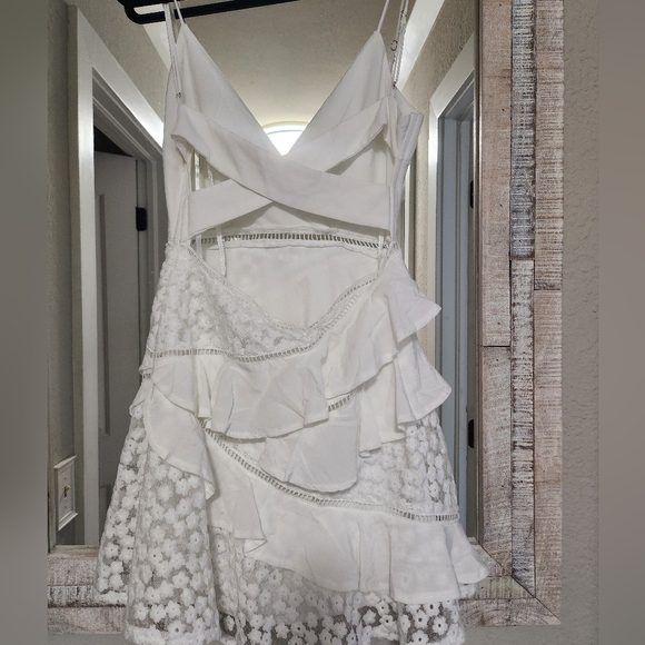 Selfie Leslie Taurus Floral Embroidery and Ruffle Trim Dress White - Picture 5 of 10